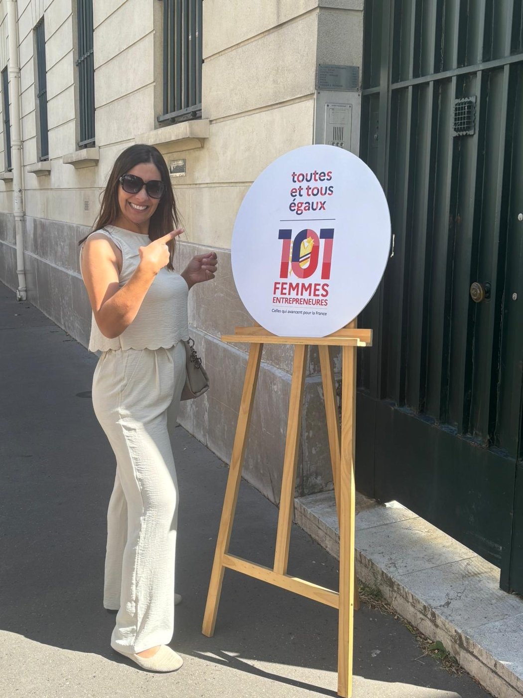 Zaïra Mostefaoui, fondatrice de Follow Me, distinguée parmi les 101 Femmes Entrepreneures
